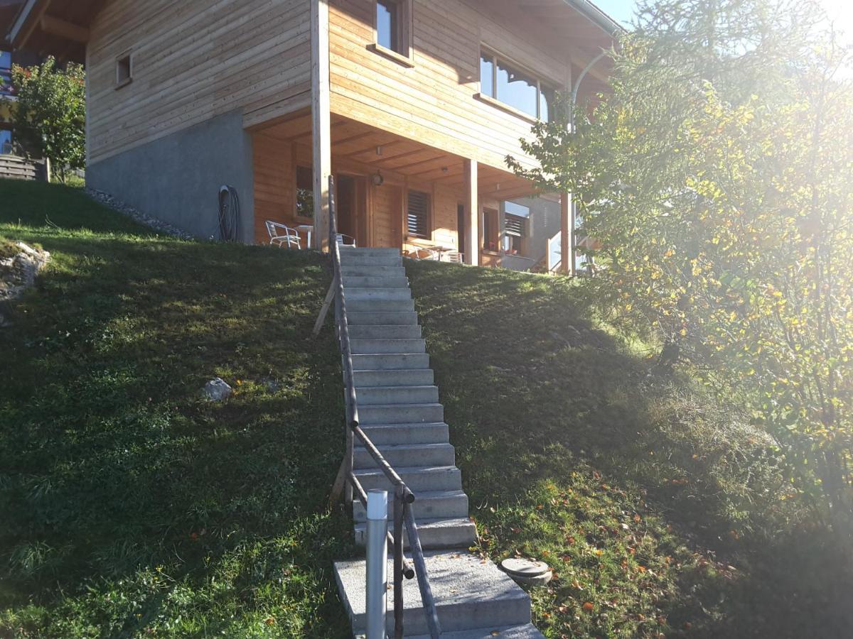 Bed and Breakfast Chalet Tzarbonire Chalais Exterior foto