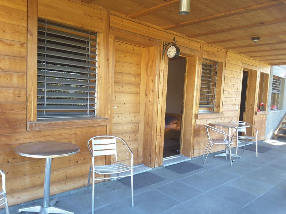 Bed and Breakfast Chalet Tzarbonire Chalais Exterior foto